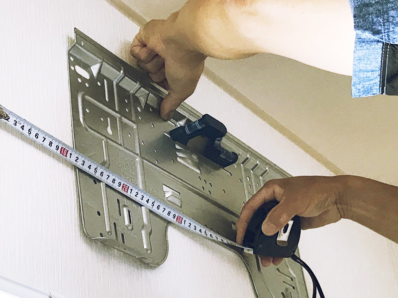 家電や機器の設置・セットアップのイメージ